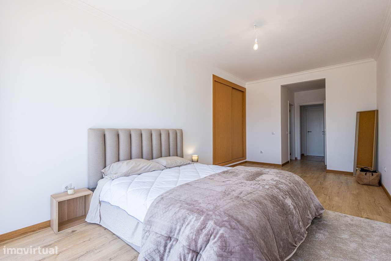 Apartamento T3 de Excelência no Centro do Cartaxo-37