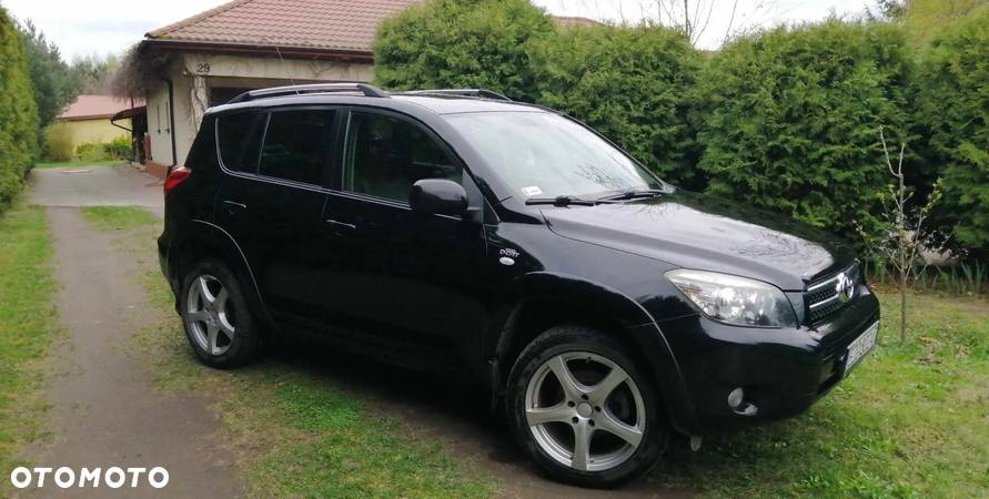 Toyota RAV4 2.2 D-CAT 4x4 Executive - 1