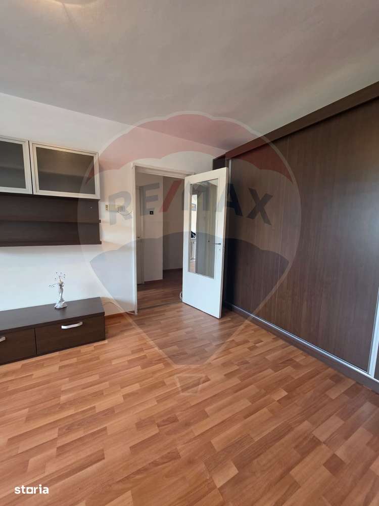 Apartament de vanzare - str. Govora, Medias-2