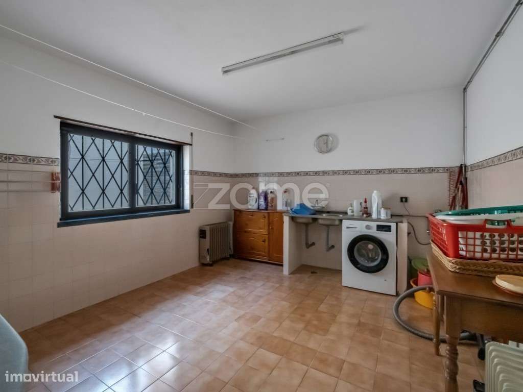 Moradia T5 Jardins da Parede pronta a habitar - Grande imagem: 5/22