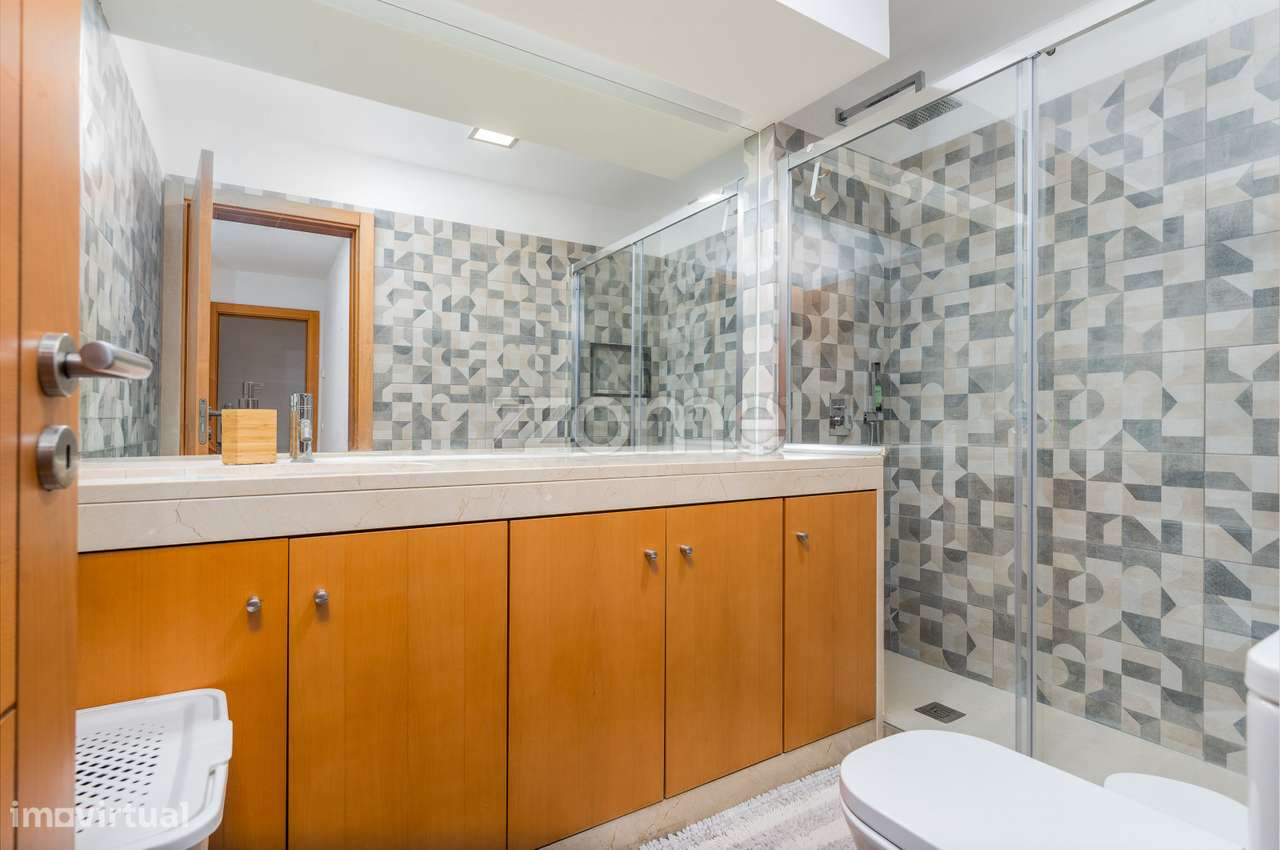 Apartamento T3 em Paio Pires-22