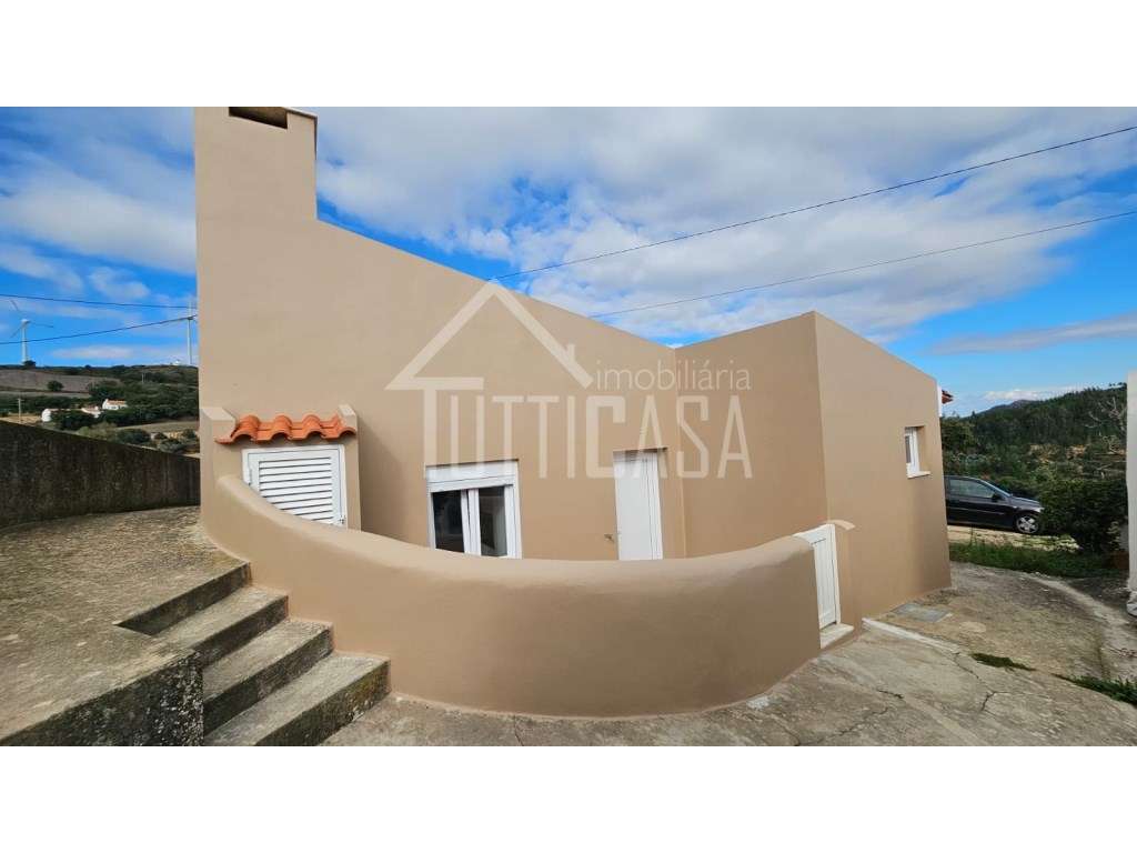 Moradia T2 Renovada em Montemuro - Venda do Pinheiro e Santo Estêvã... - Grande imagem: 4/35