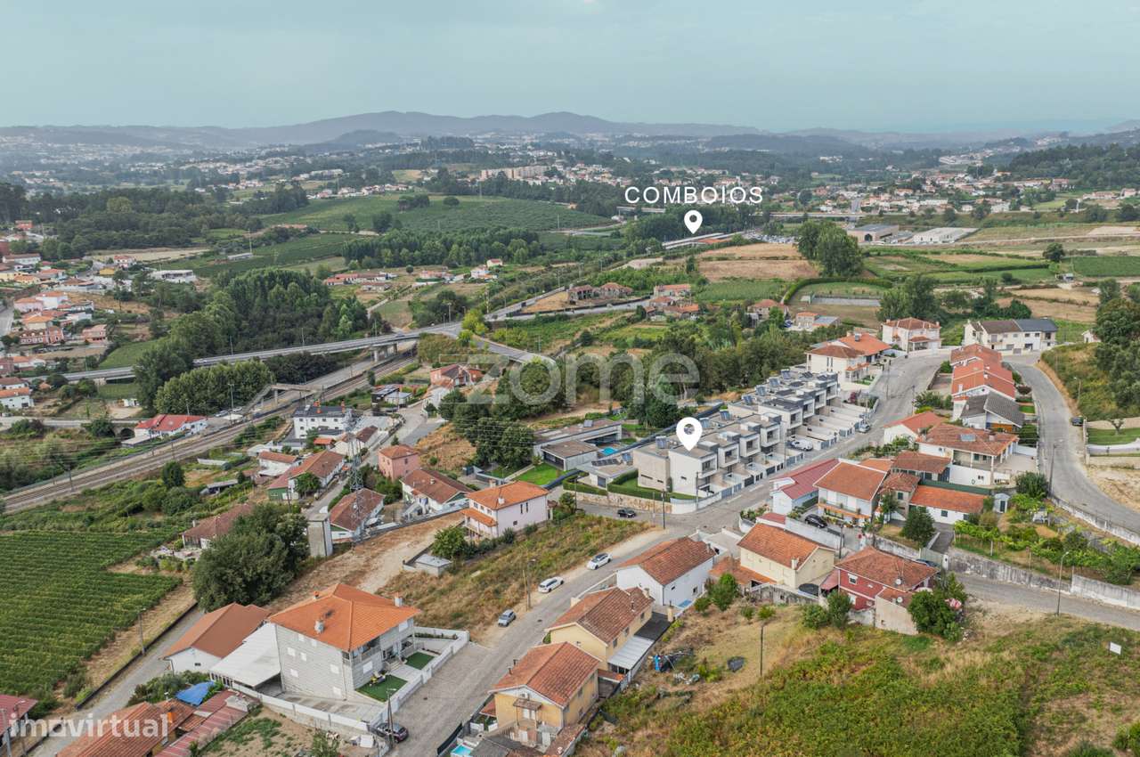 Moradia T3 de 3 frentes em Penafiel, excelentes acessos a 2 min da A4 - Grande imagem: 3/35