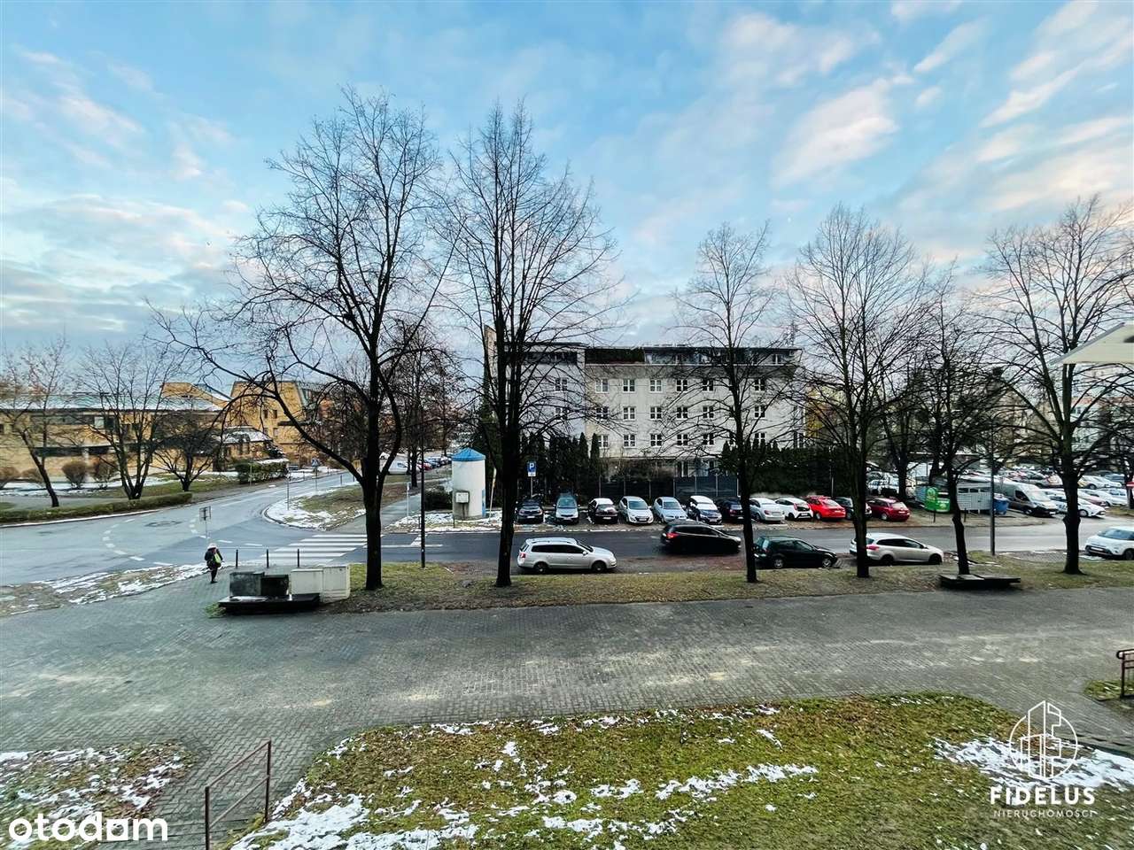 2 pokoje w sercu Tychów – mieszkanie z potencjałe-16