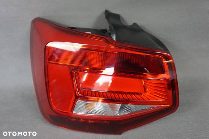 LAMPA PRAWA TYLNA AUDI Q2 81A 81A645069C - 1