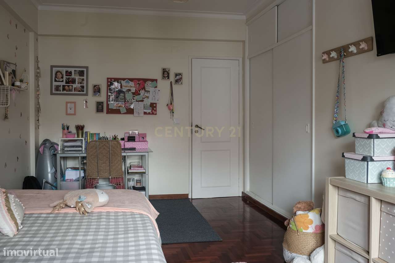 T2 Remodelado na Tapada das Mercês - Sintra-30