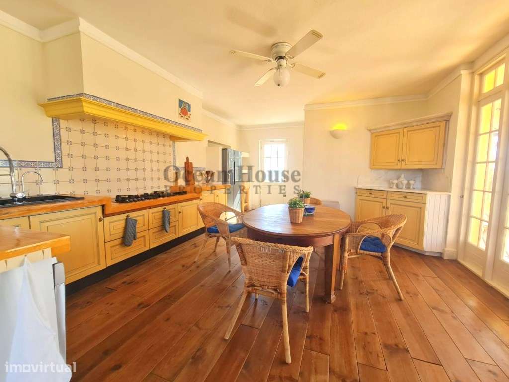 Fantástica Moradia T5 com piscina coberta, campo de futebol e de tê... - Grande imagem: 4/40