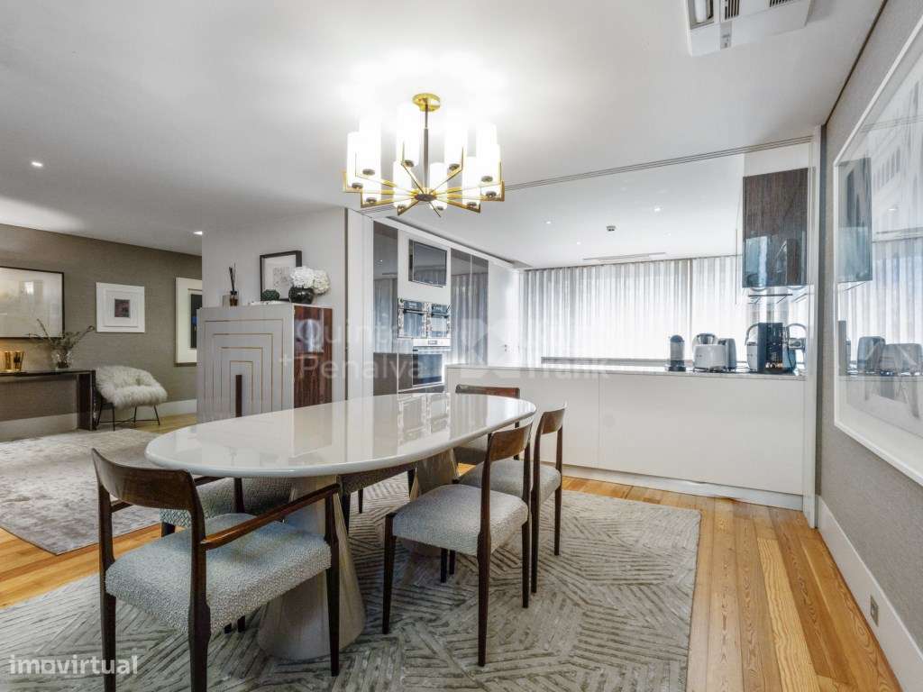 Moradia T4 com piscina e jardim na Foz do Douro, Porto - Grande imagem: 5/24