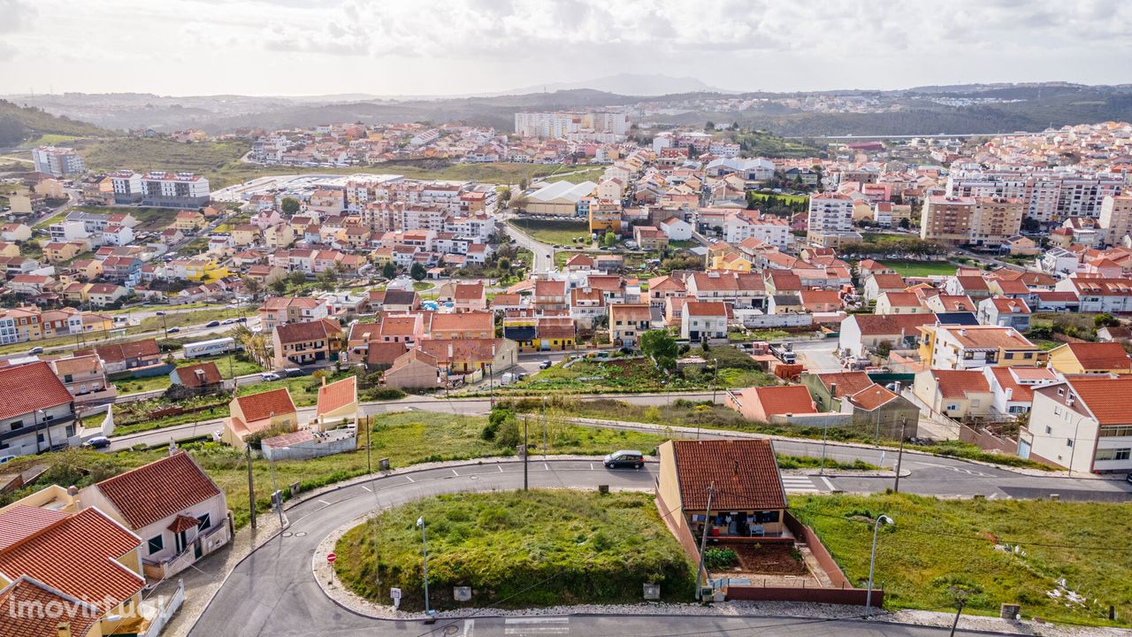 Terreno Urbano em Casal de Cambra, Sintra