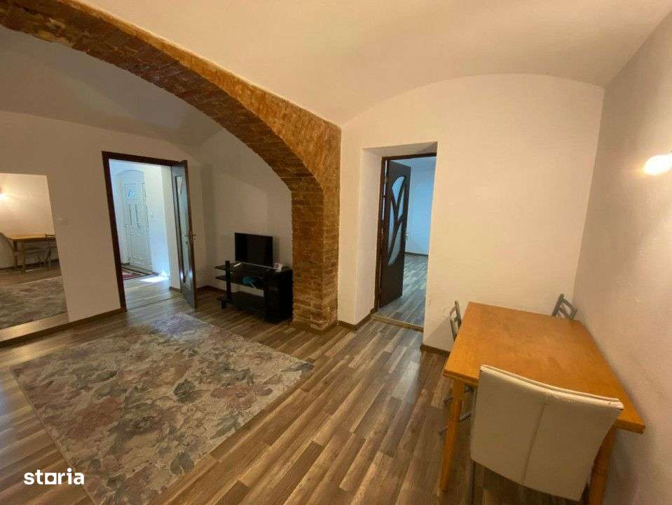 apartament 2 camere zona Sub Arini Sibiu - Imagine principală: 2/13