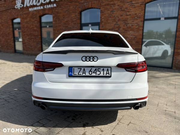 Audi A4 2.0 TFSI ultra S tronic - 31