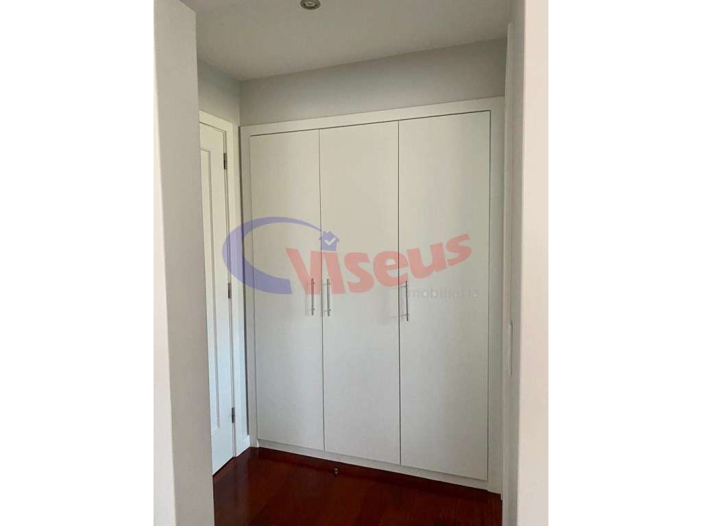 Apartamento T2 Penthouse Mobilado-21