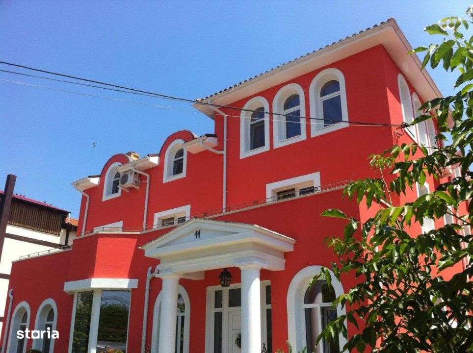 EFORIE SUD | PENSIUNE 15 CAMERE | 200M DE PLAJA - Imagine principală: 4/11