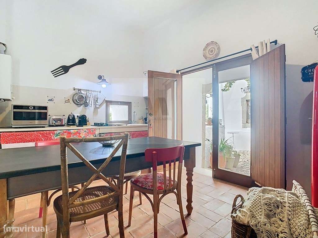 Moradia de charme autêntico + Alojamento Local independente-38