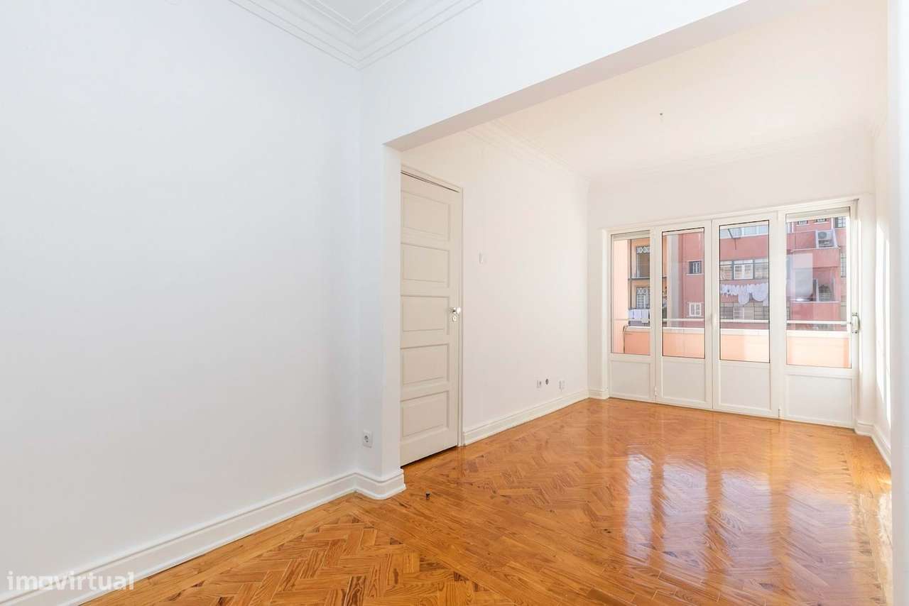 Apartamento T3 Campo de Ourique - Grande imagem: 1/26