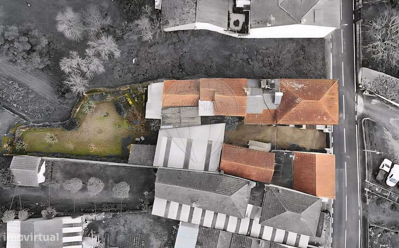 Moradia T4 para venda-45