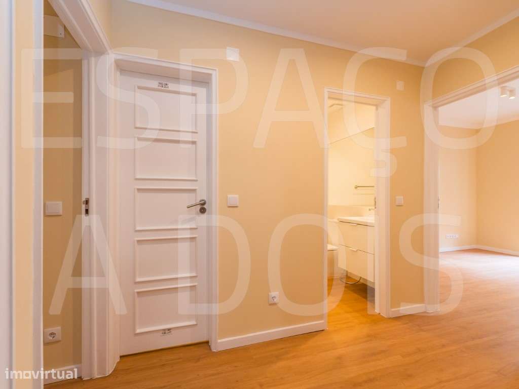 100% REMODELADO (A ESTREAR)! Excelente TERRAÇO. Cozinha equipada. A... - Grande imagem: 3/53