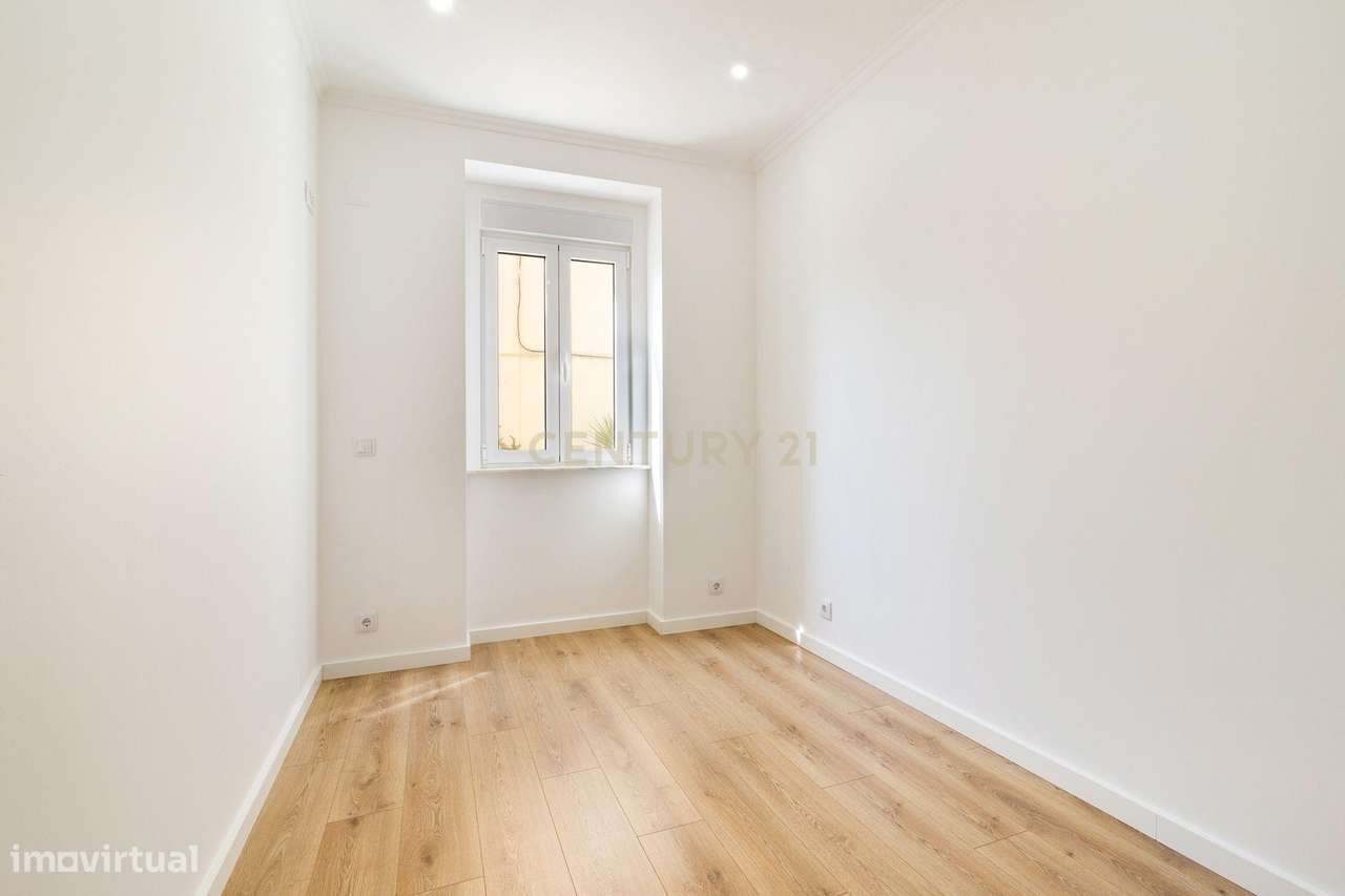 Casa urbana T2+1 renovada e equipada, no Alto do Carvalhão, Campolide, - Grande imagem: 4/18