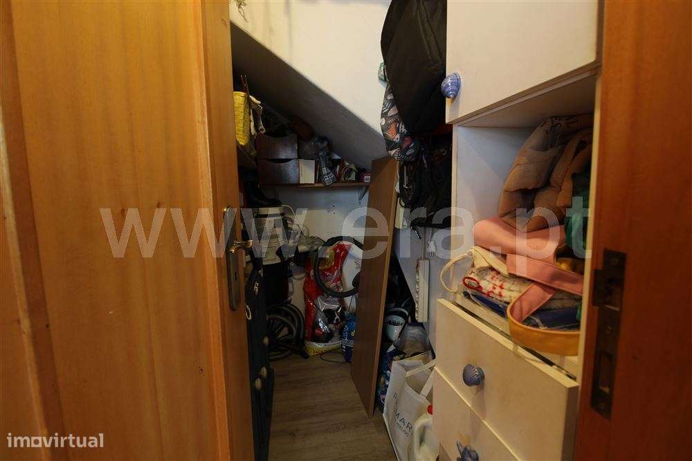 Moradia Geminada 4 quartos, Venda - Grande imagem: 5/37