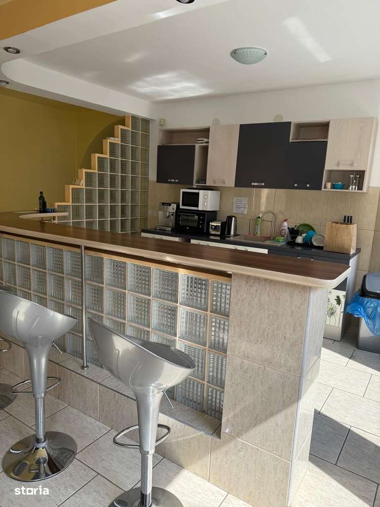 Spre vanzare, casa spatioasa, in cartierul Tudor,  ocazie unica - Imagine principală: 5/8