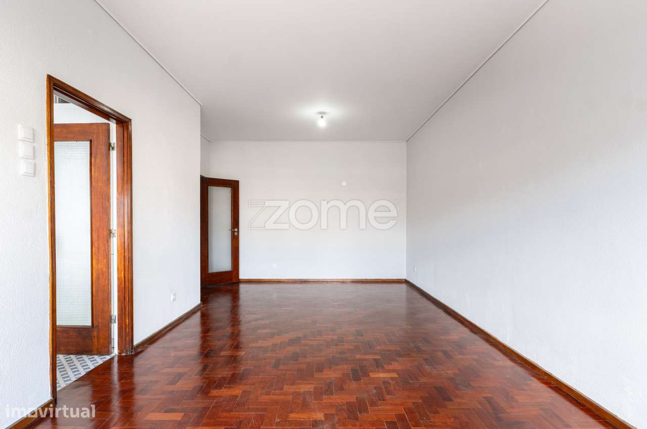 T4+1 Remodelado junto à rotunda da Boavista - Grande imagem: 4/26