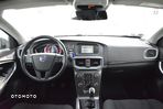 Volvo V40 T2 Momentum - 21