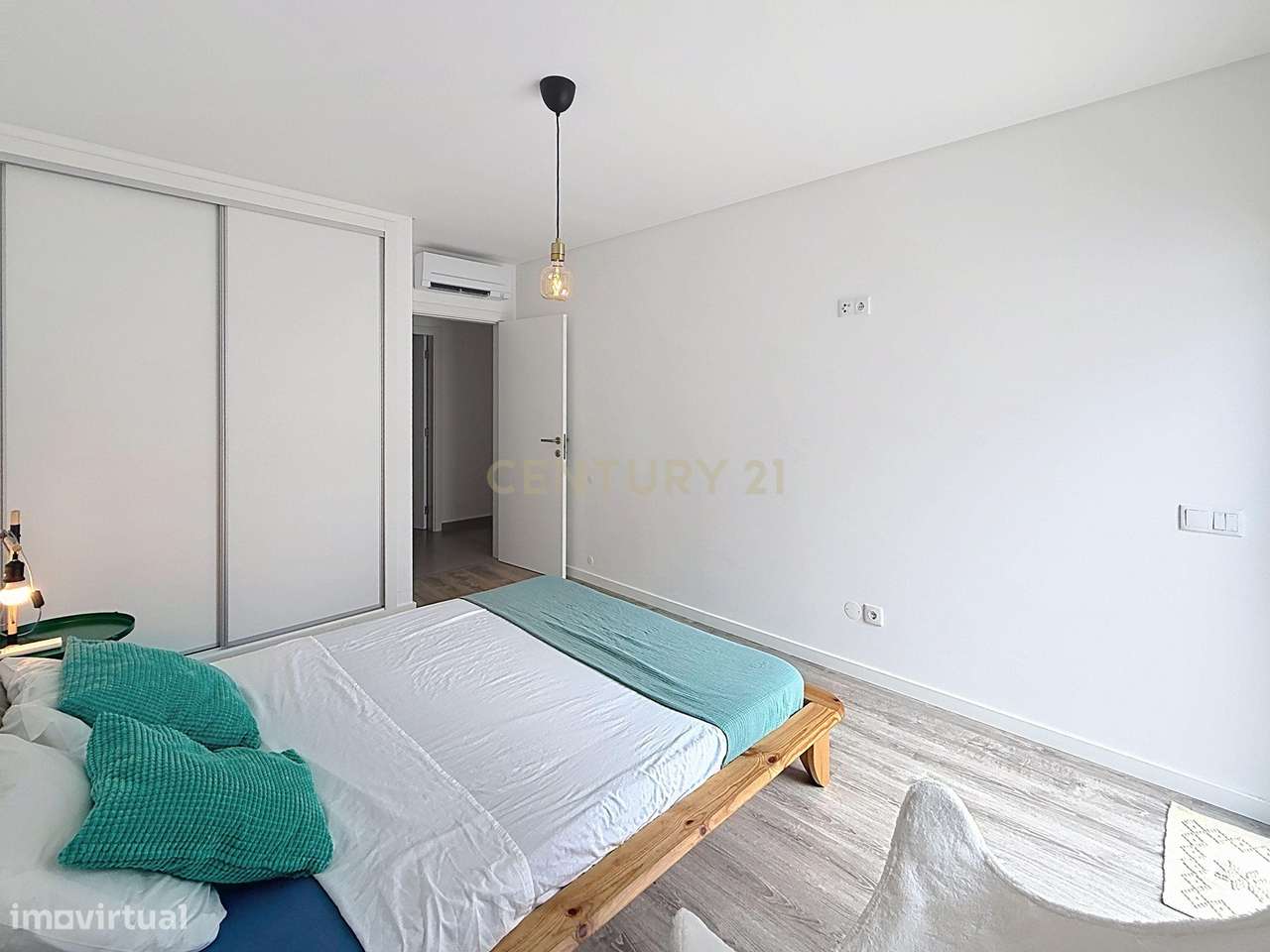 Apartamento T2 em Nazaré, Leiria - Oportunidade Única!-32