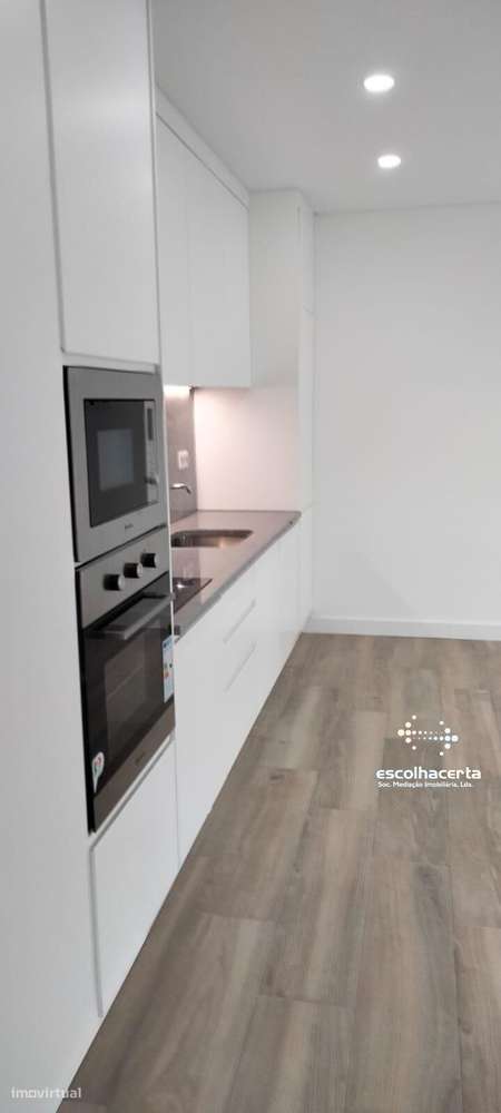 Moradia T1 terrea totalmente renovada-17