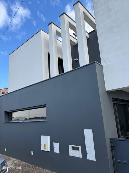 Moradia unifamiliar T2 - Grande imagem: 1/8