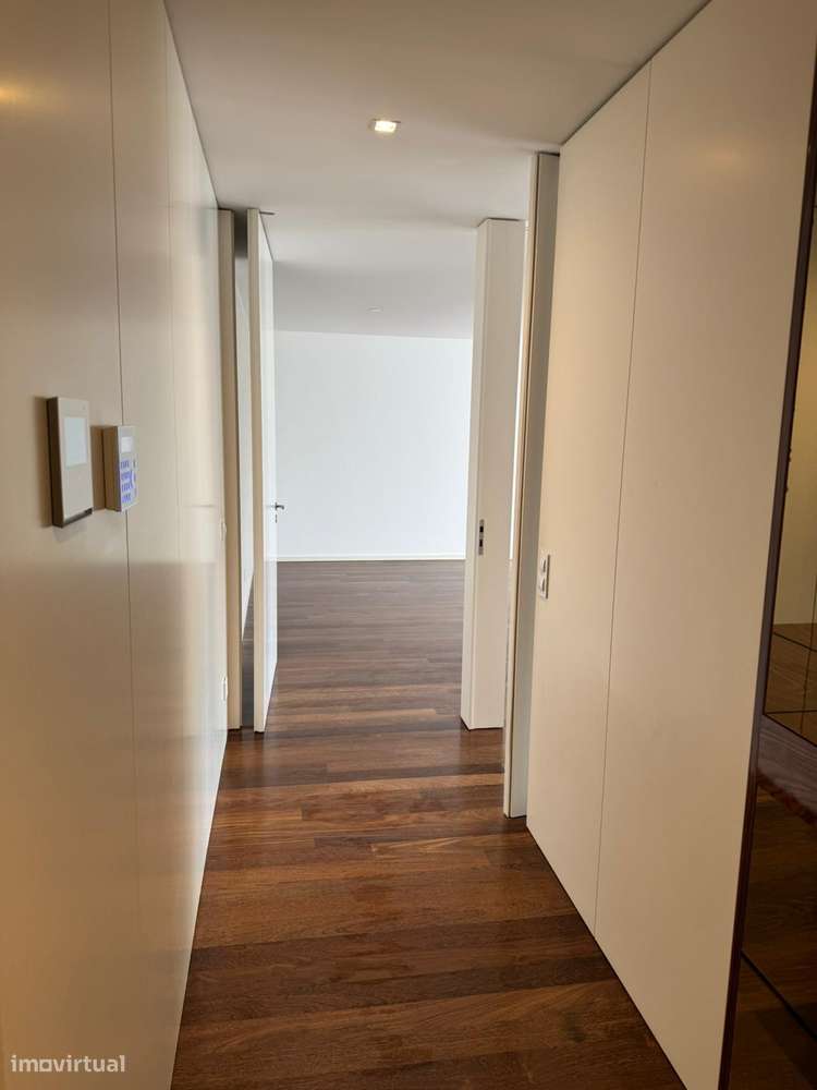 Apartamento T2 para arrendar em Arcozelo na Quinta de Forbes - Grande imagem: 4/18