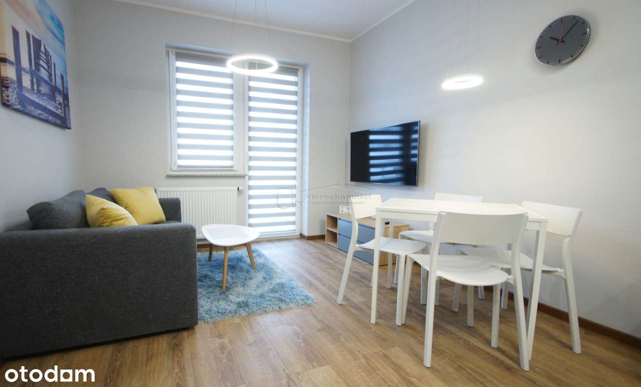 4 WIEŻE - Balkon /2 Pokoje /Blisko Park i SCC /Dla Singla lub Pary