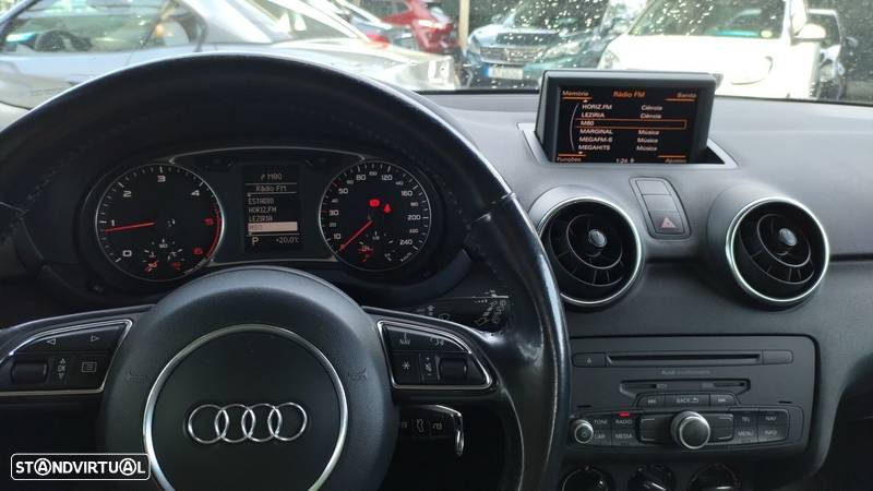 Audi A1 1.6 TDI Advance S-Tronic - 17