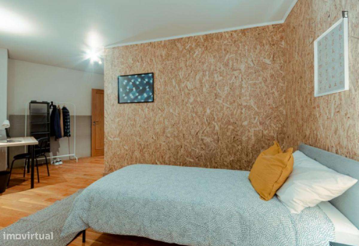 Quarto - localizado em Cedofeita Porto - Grande imagem: 4/20
