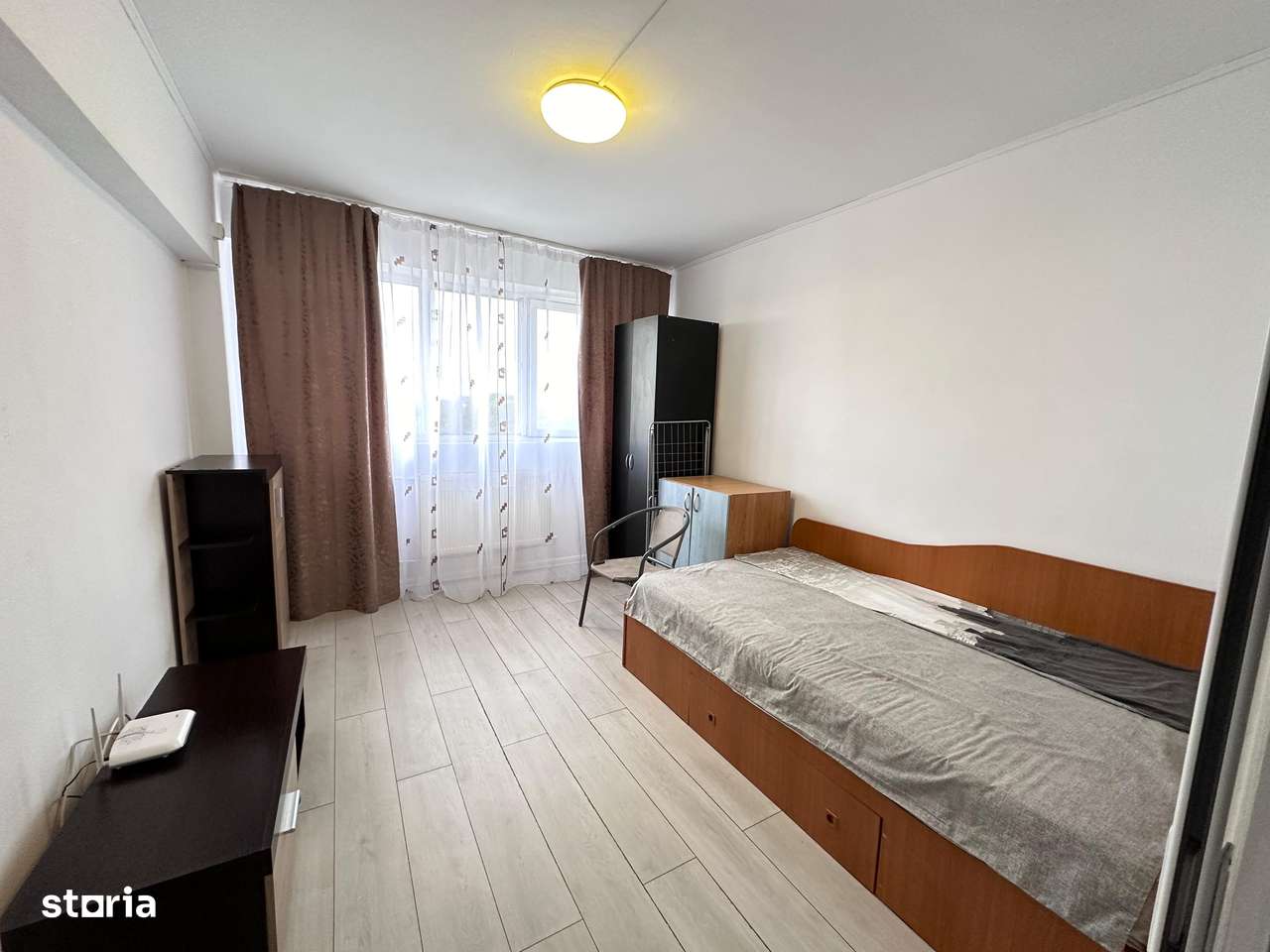 Garsonieră de vânzare – Zona Viaduct, etaj 3-4