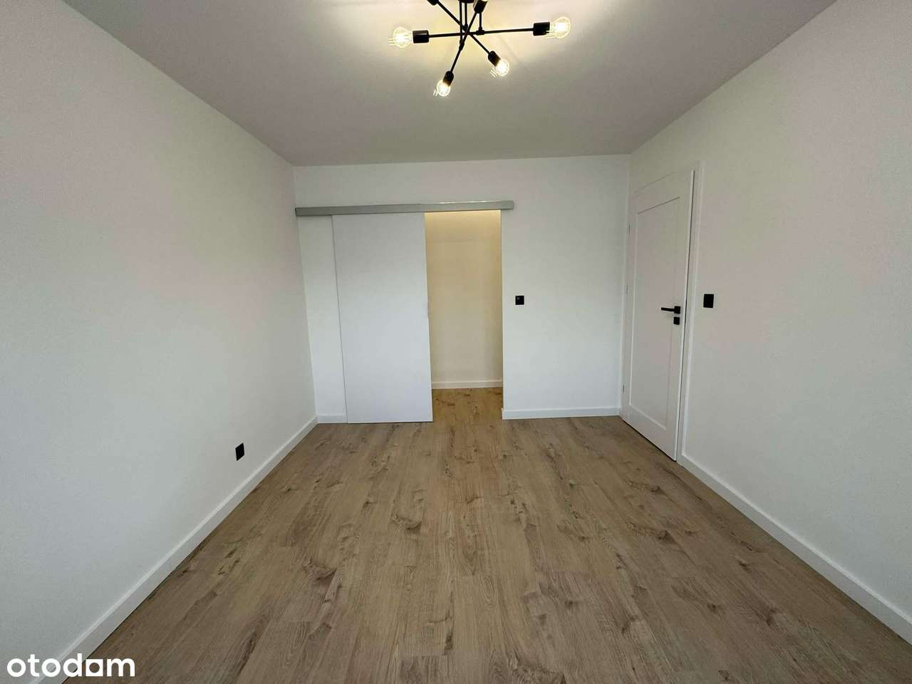 Przestronne 2-pokojowe mieszkanie z balkonem - Pełny obrazek: 5/5