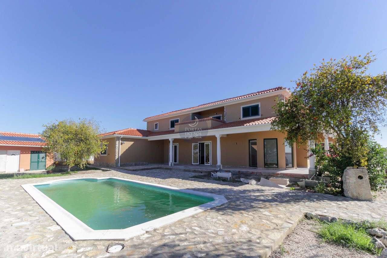 Quinta de 13.850 m2 c/ 9 Quartos, Piscina e Vista. - Grande imagem: 2/44