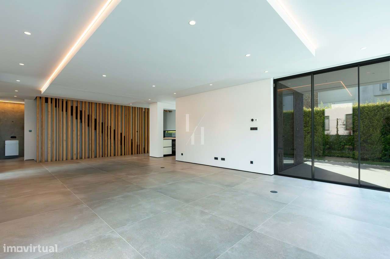 Moradia isolada T4+1 para venda em Vilamoura-3