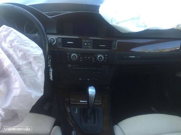 BMW 330d E 91 X drive Pack M 245 cv de 2010 para peças - 7