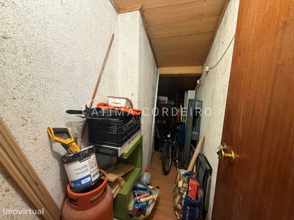 Excelente apartamento T2 com vista para a Serra de Sintra-23