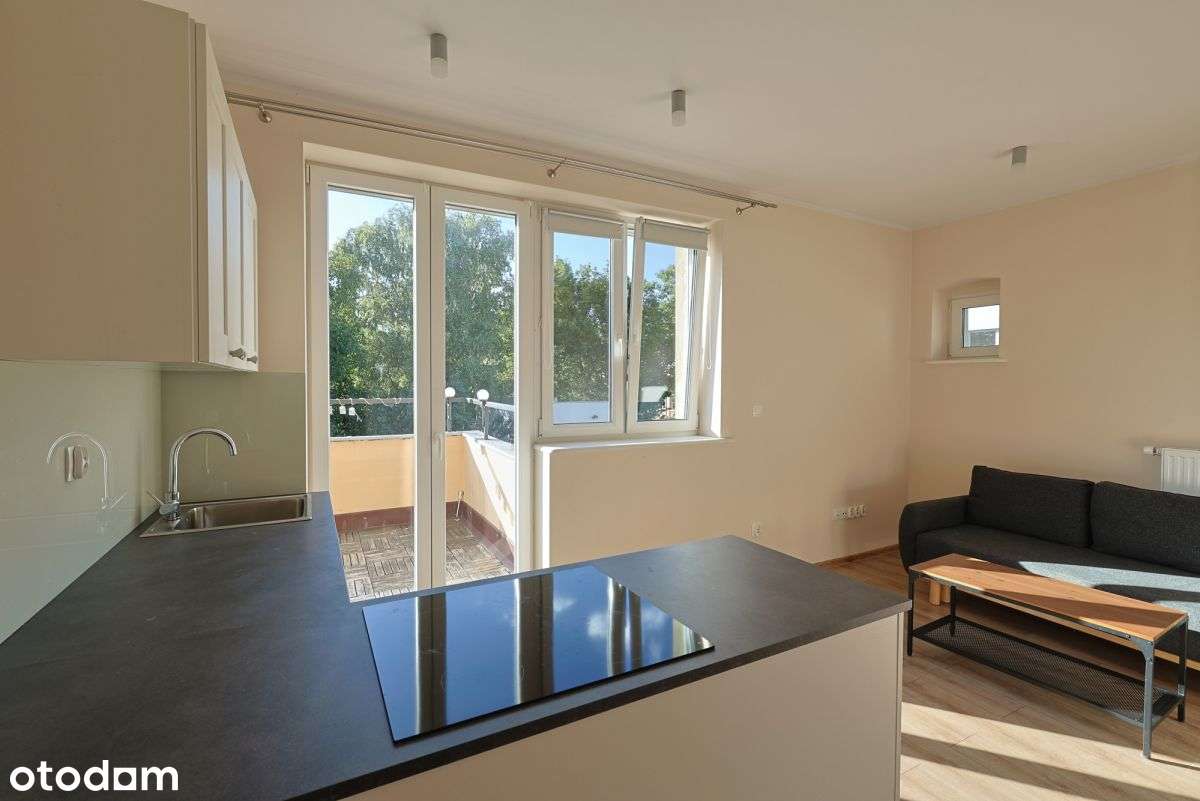 Kawalerka z tarasem w świetniej lokalizacji - Pełny obrazek: 1/9