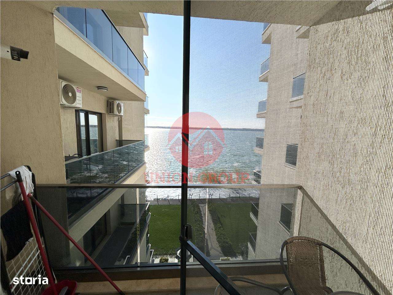 Studio Modern in Solid Residence Butoaie cu Vedere Superba la Lac - Imagine principală: 4/12