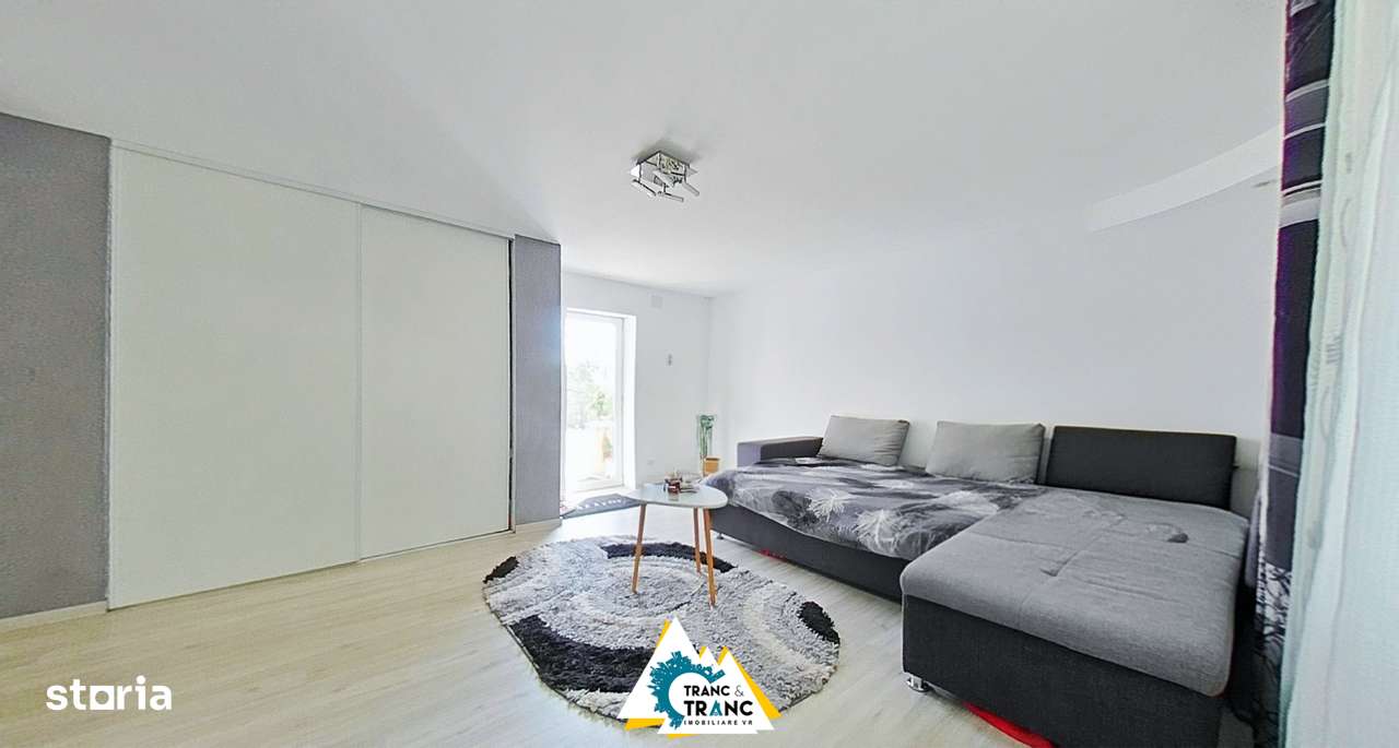 Casă spațioasă cu 4 camere de vânzare – Comuna Aluniș, județul Arad - Imagine principală: 4/18