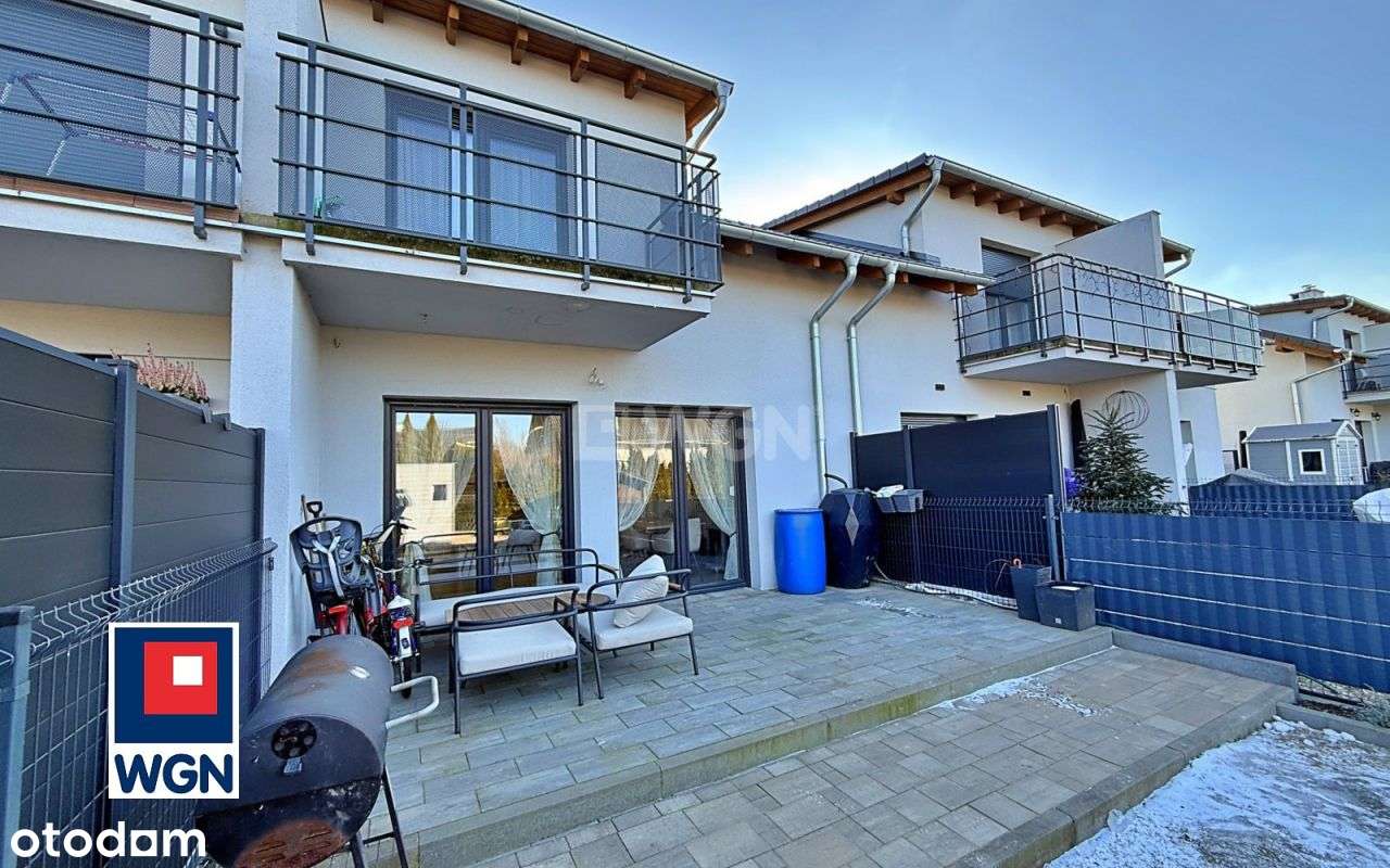 Nowoczesny szeregowiec | Bermudy | Gotowy do wprow-18