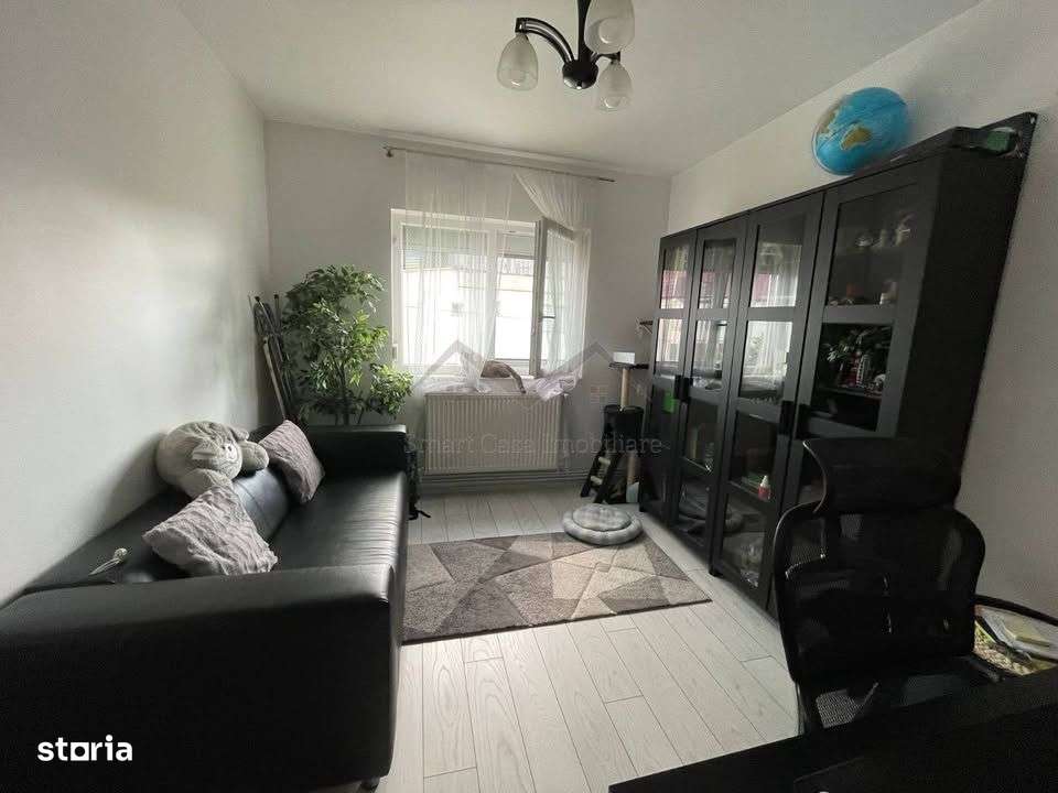 Apartament 3 camere Canta - Imagine principală: 2/8