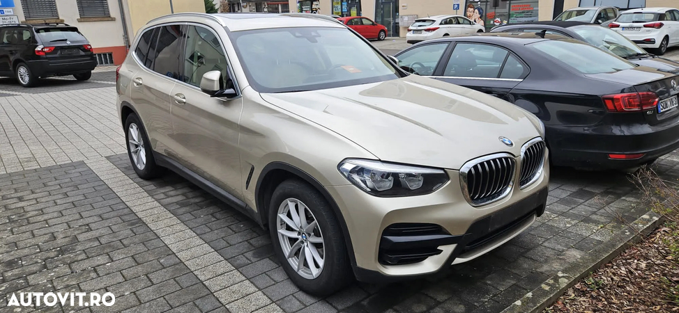 BMW X3 sDrive18d AT MHEV - 9