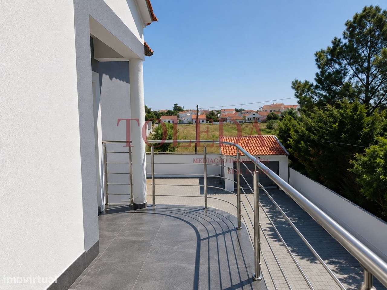 Moradia Isolada T5 com lote de 850m2-14