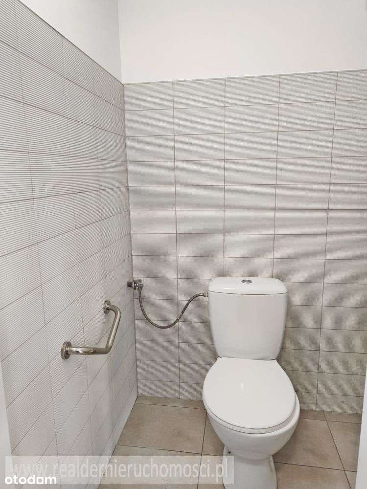 Lokal na parterze w centrum-9