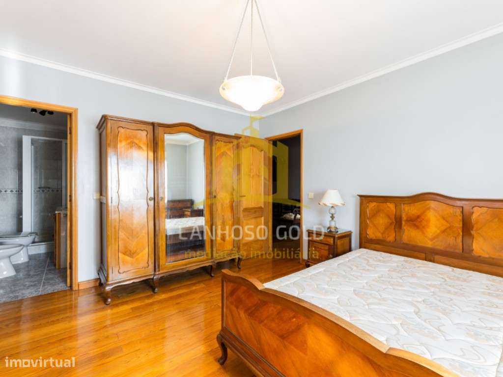 Encantadora Moradia T4 em Pedra Campos e Louredo-16