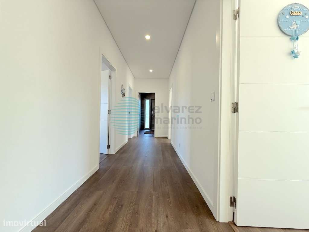 Excelente Moradia/Quintinha PISO TÉRREO V4, Ramalhal-15