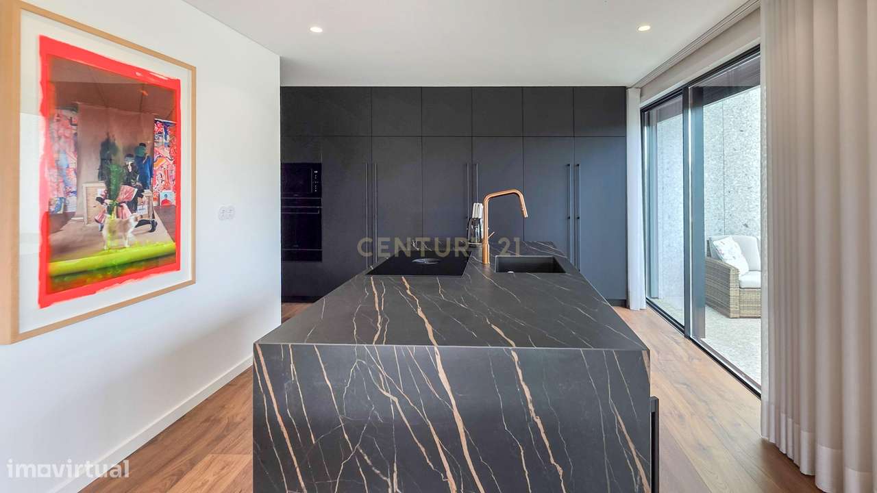 Moradia Contemporânea T4 com Piscina | Arquitetura Premium | Brufe, Vi-7